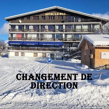 Hotel La Rua Albiez-Montrond Ngoại thất bức ảnh