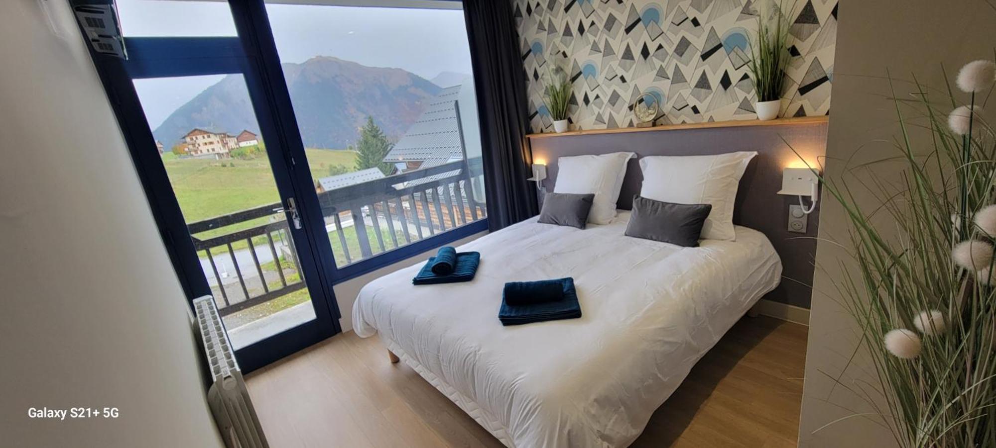 Hotel La Rua Albiez-Montrond Ngoại thất bức ảnh